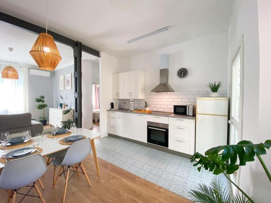 Ferienwohnung Bright Flat Rosaleda Málaga Exterior foto