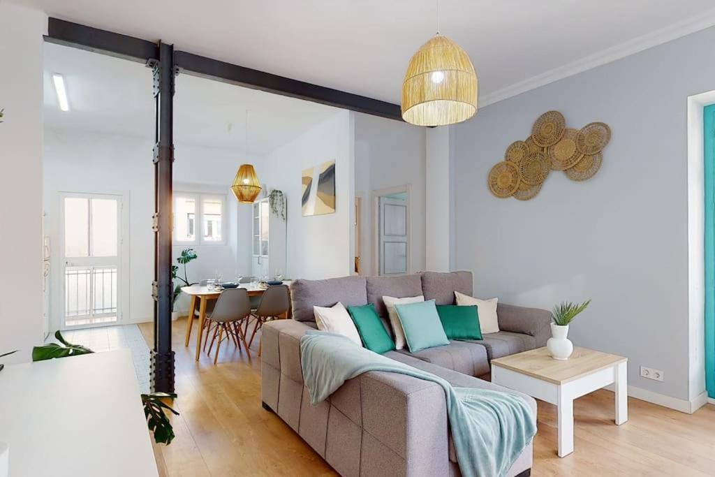 Ferienwohnung Bright Flat Rosaleda Málaga Exterior foto